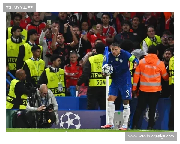 切尔西凭借穆里尼奥巧妙战术1-0小胜本菲卡展现稳固防守与高效反击